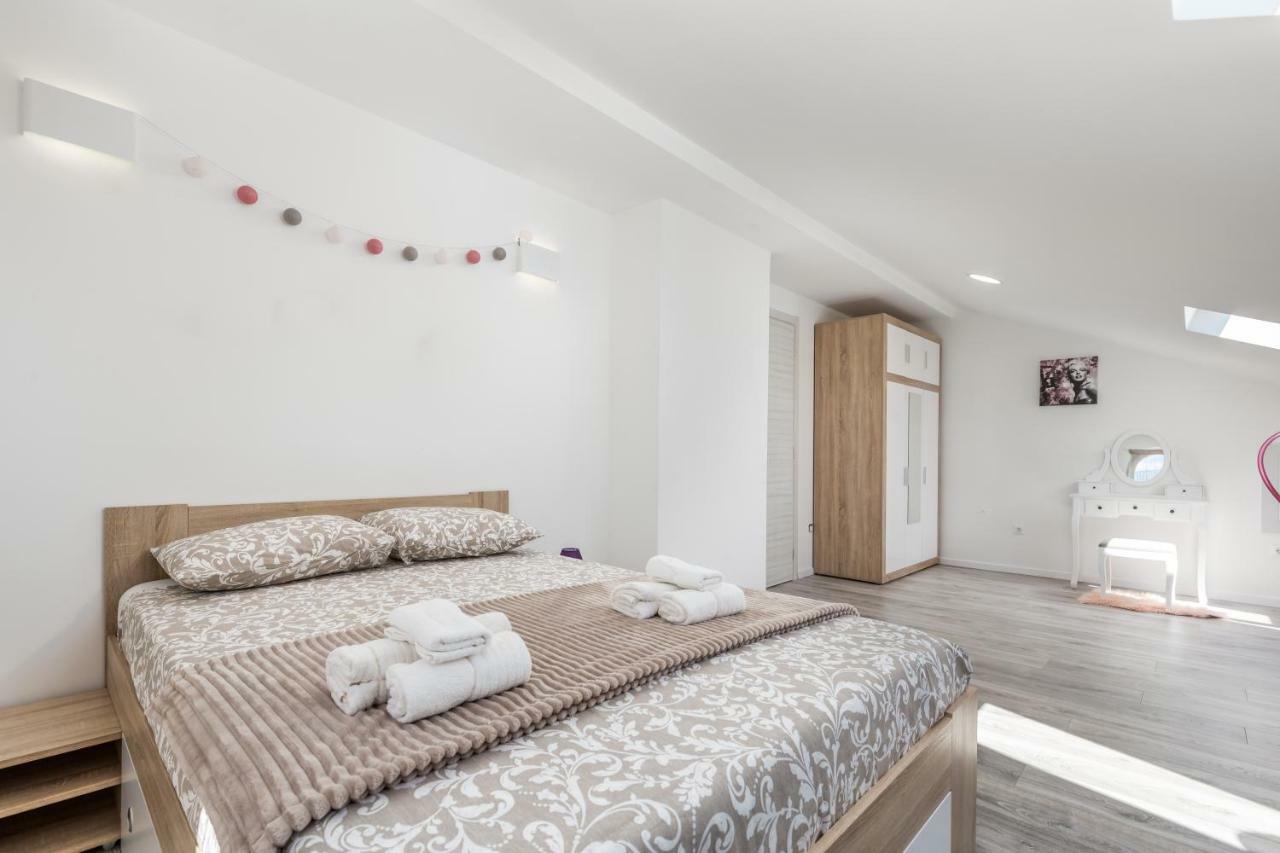 Luxury Apartment La Es Marčelji Exteriör bild